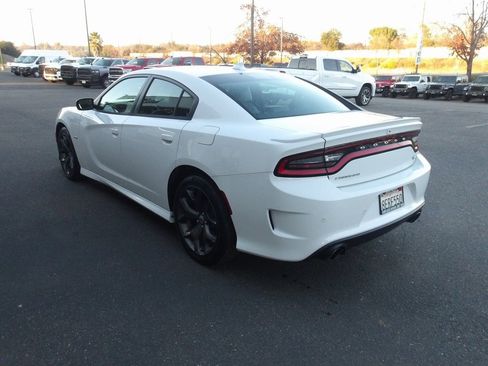 Used 2018 Dodge Charger R/T w/ Navigation & Travel Group image 6