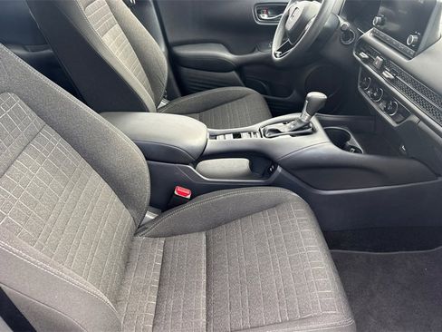 Certified 2025 Honda HR-V LX image 18