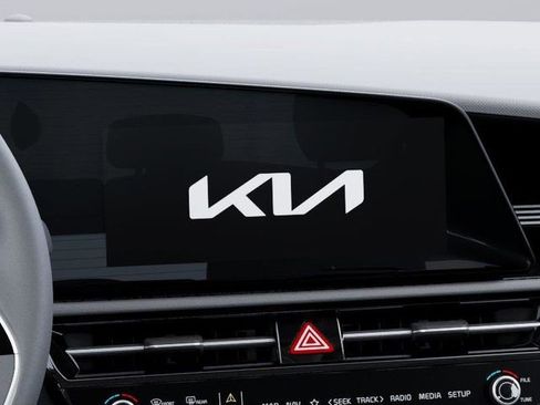 New 2026 Kia Niro EX FWD image 20