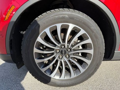 Used 2020 Lincoln Aviator Reserve w/ Equipment Group 202A image 10