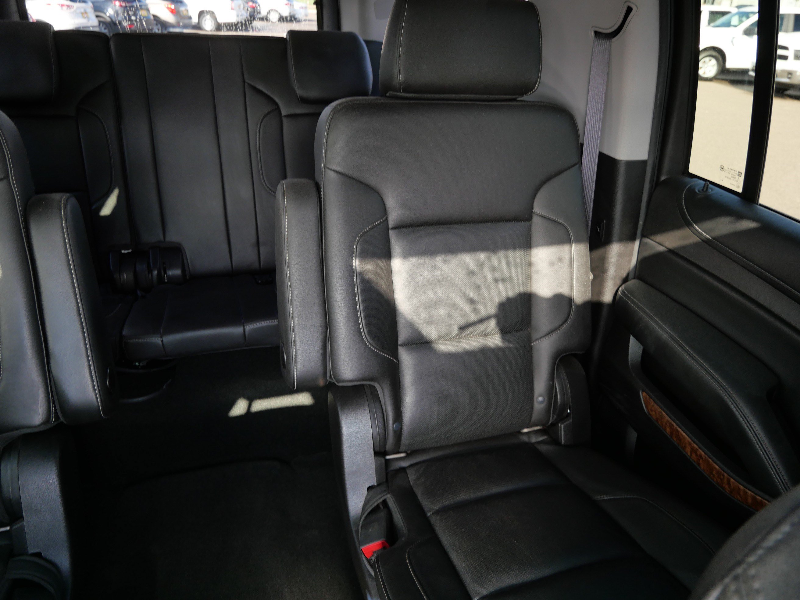 Used 2015 Chevrolet Suburban LTZ AWD/4WD image 14
