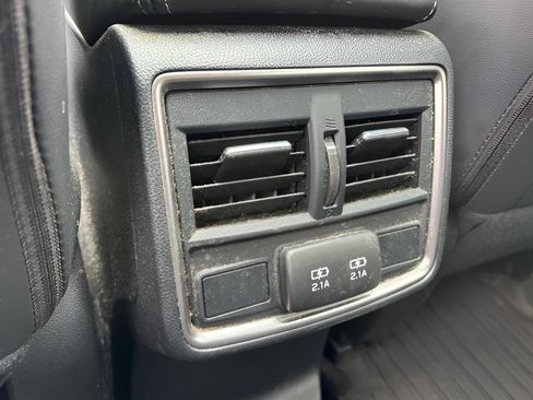 Used 2019 Subaru Forester Limited w/ Popular Package #3 image 15