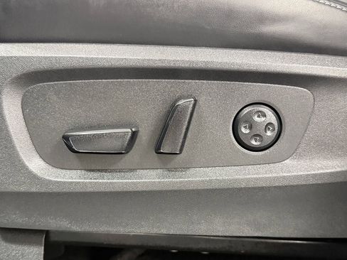 Used 2023 INFINITI QX60 Luxe image 29