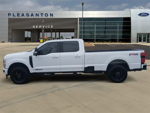 Used 2023 Ford F350 XLT w/ XLT Premium Package image 2