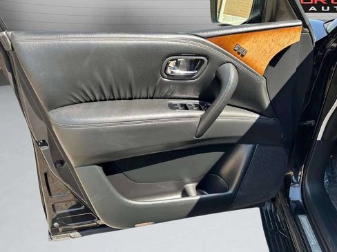 Used 2011 INFINITI QX56 4WD w/ Theater Pkg image 32