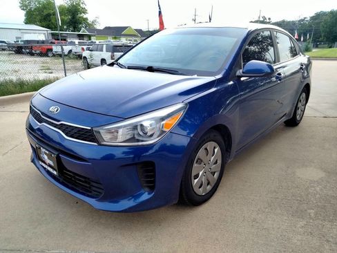 Used 2019 Kia Rio S w/ Technology Package FWD image 1