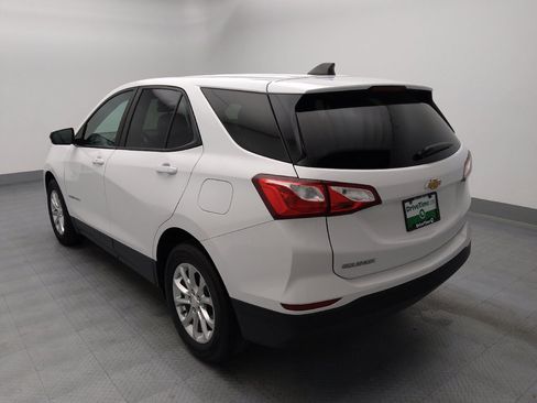 Used 2021 Chevrolet Equinox LS w/ LS Convenience Package image 5