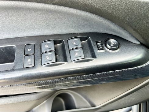 Used 2021 Chevrolet Colorado Z71 w/ Z71 Midnight Edition image 17