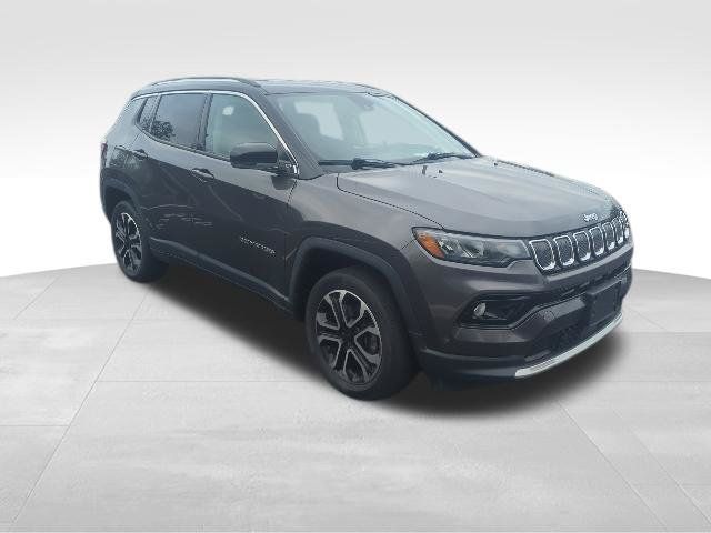 Used 2022 Jeep Compass Limited AWD/4WD image 4