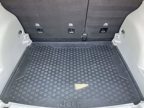 Used 2022 Jeep Compass Latitude w/ Convenience Group image 15