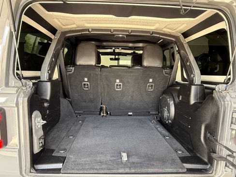 Used 2019 Jeep Wrangler Unlimited Rubicon AWD/4WD image 28