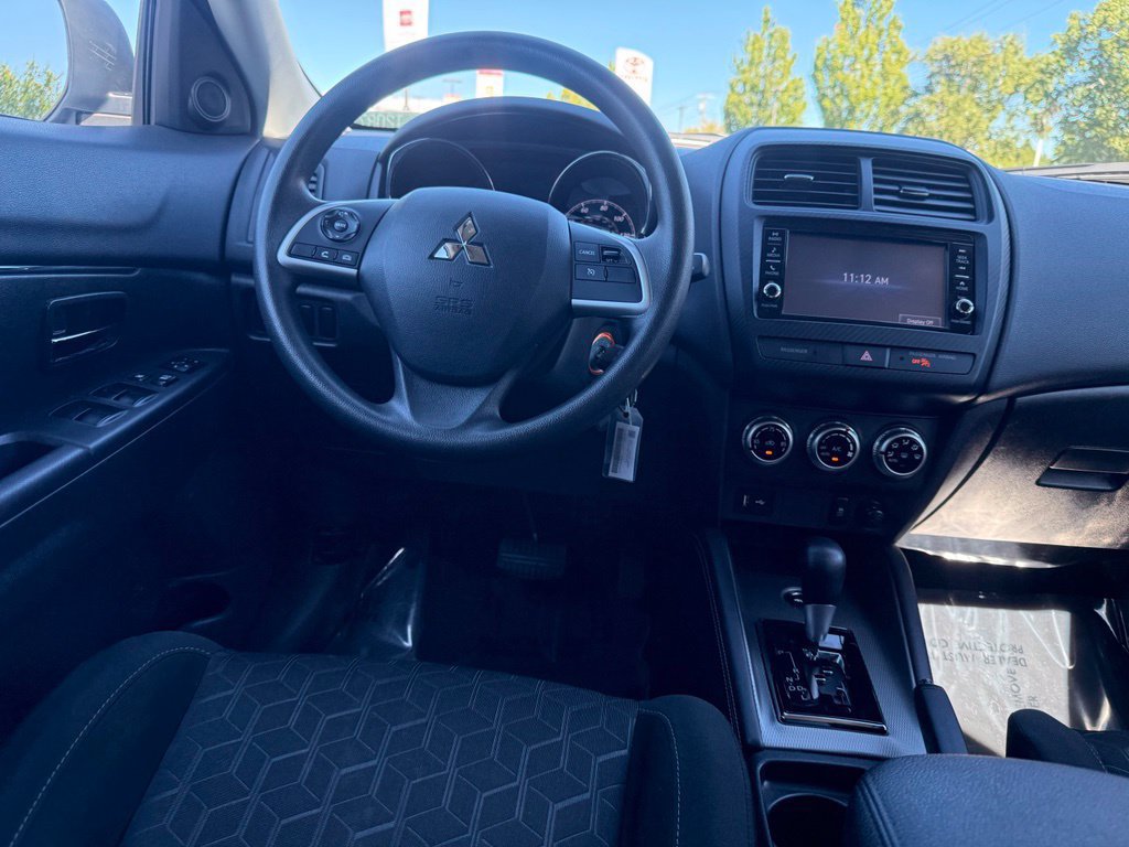 Used 2025 Mitsubishi Outlander Sport ES AWD/4WD image 22
