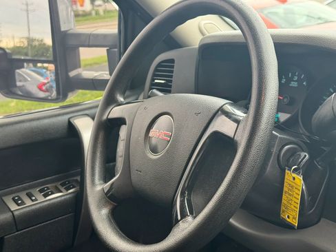 Used 2011 GMC Sierra 1500 SL AWD/4WD image 29