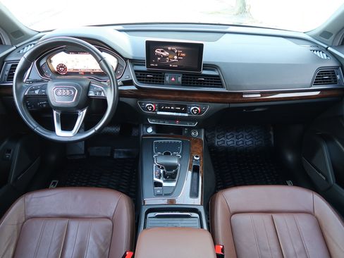 Used 2019 Audi Q5 2.0T Premium Plus w/ Premium Plus Package image 11