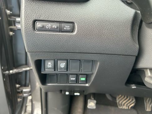 Used 2017 Nissan Rogue SV w/ Midnight Edition Package FWD image 25
