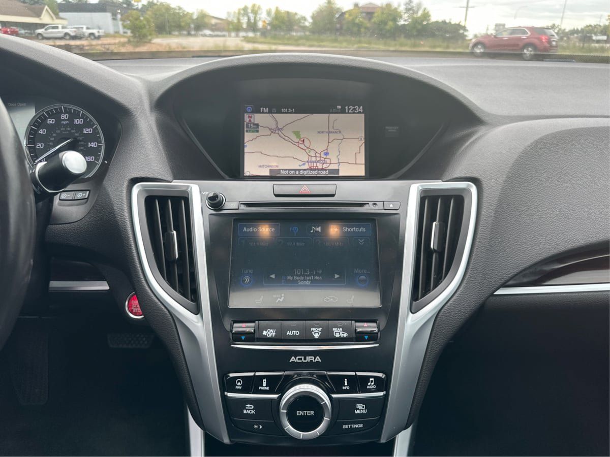 Used 2015 Acura TLX w/ Technology Package FWD image 15