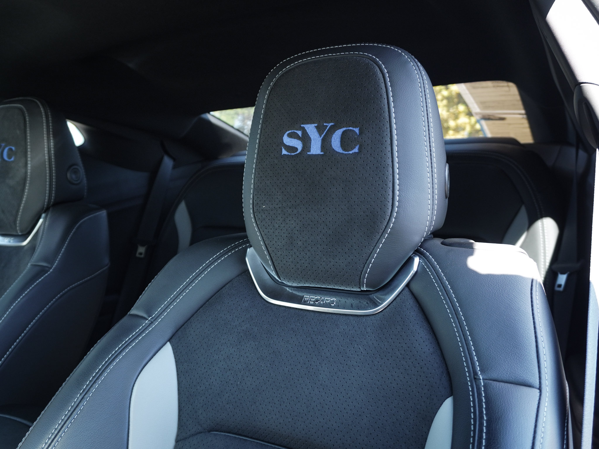 Used 2019 Chevrolet Camaro SS RWD image 17