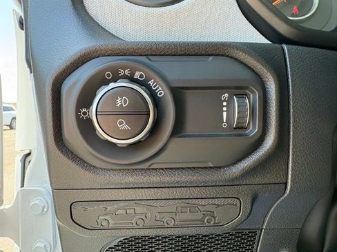 New 2026 Jeep Gladiator Sport AWD/4WD image 13