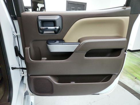 Used 2018 Chevrolet Silverado 3500 LTZ image 29