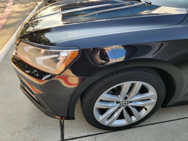 Used 2019 Volkswagen Passat 2.0T Wolfsburg w/ Wheels & Sunroof Package FWD image 7