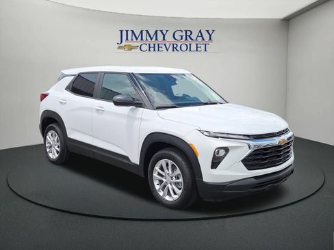 New 2026 Chevrolet TrailBlazer LS w/ LS Convenience Package FWD image 7