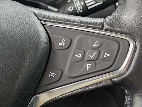 Used 2021 Chevrolet Equinox LT FWD image 36