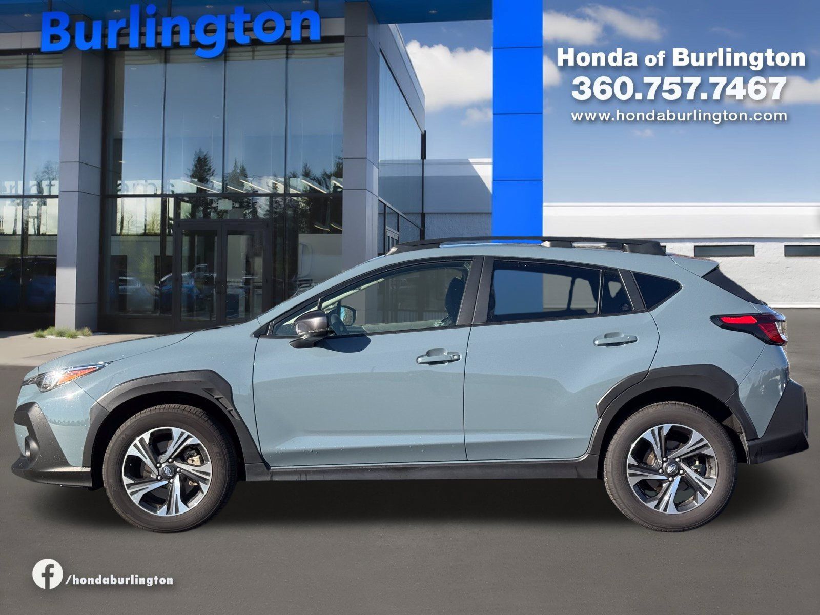 Used 2025 Subaru Crosstrek 2.5i Premium AWD/4WD image 3