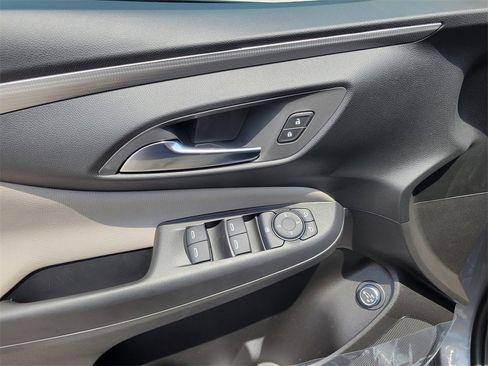 New 2025 Buick Envista Avenir image 10