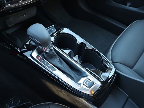 New 2026 Chevrolet Trax ACTIV w/ Sunroof Package image 8