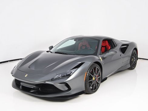 Certified 2023 Ferrari F8 Tributo RWD image 25