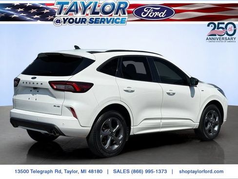 Certified 2023 Ford Escape ST-Line w/ Tech Pack #1 AWD/4WD image 3