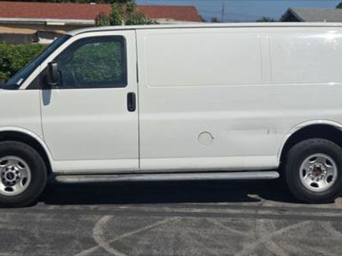 Used 2017 GMC Savana 2500 image 3