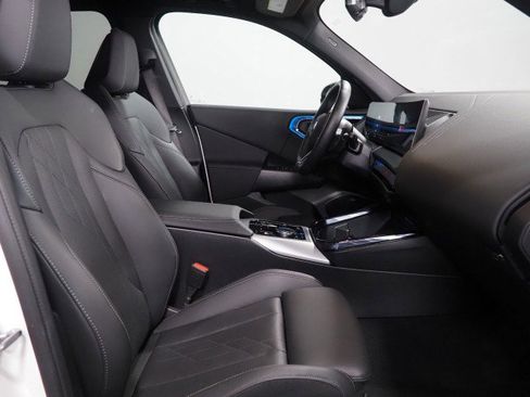 Used 2025 BMW X3 xDrive30 AWD/4WD image 15