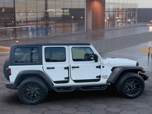 Used 2019 Jeep Wrangler Unlimited Sport S AWD/4WD image 11