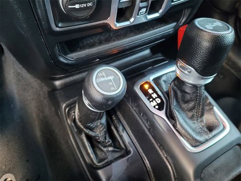 Used 2020 Jeep Wrangler Unlimited Sport S image 16