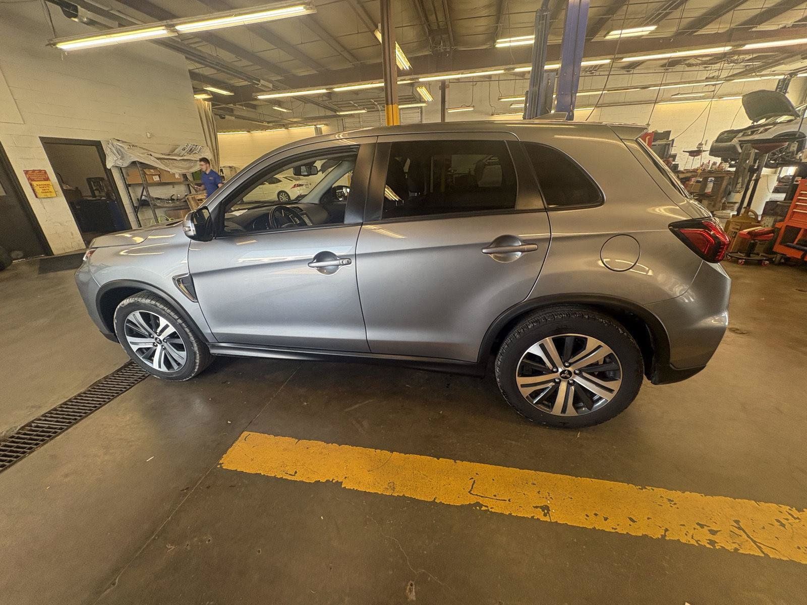 Used 2024 Mitsubishi Outlander Sport AWD image 2