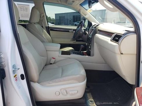Used 2015 Lexus GX 460 w/ Premium Package AWD/4WD image 18