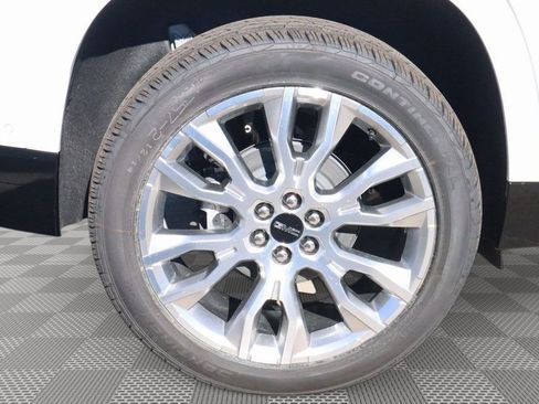 New 2026 GMC Acadia Denali w/ Super Cruise Package image 17