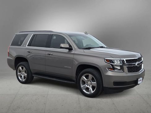 Used 2019 Chevrolet Tahoe LT RWD image 2