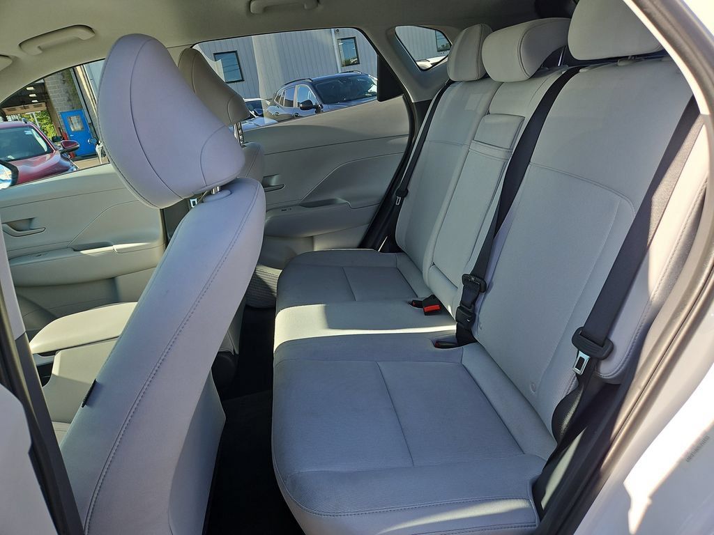 Used 2025 Hyundai Kona SEL FWD image 15