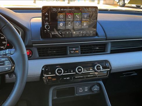 New 2025 Honda Pilot Touring image 13