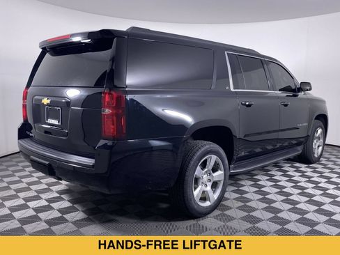 Used 2018 Chevrolet Suburban LT AWD/4WD image 21