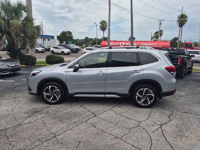 Used 2022 Subaru Forester Touring AWD/4WD image 8