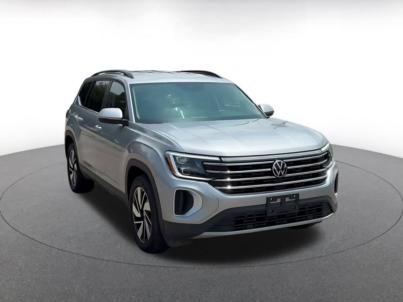 Used 2026 Volkswagen Atlas SE AWD/4WD image 3