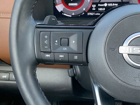 Used 2024 Nissan Pathfinder Platinum FWD image 13