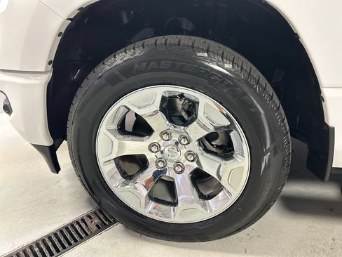 Used 2022 RAM 1500 Big Horn AWD/4WD image 9