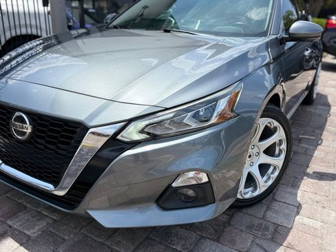 Used 2019 Nissan Altima 2.5 Platinum FWD image 26