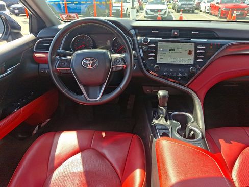 Used 2020 Toyota Camry XSE image 20