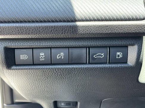 Used 2025 Toyota Camry SE FWD image 25