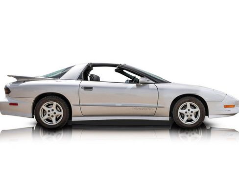 Used 1995 Pontiac Firebird Trans Am RWD image 2